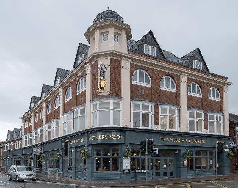 Pilgrims Progress Wetherspoon Hotel Bedford Buitenkant foto